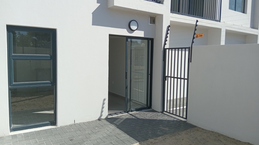 1 Bedroom Property for Sale in Table View Western Cape